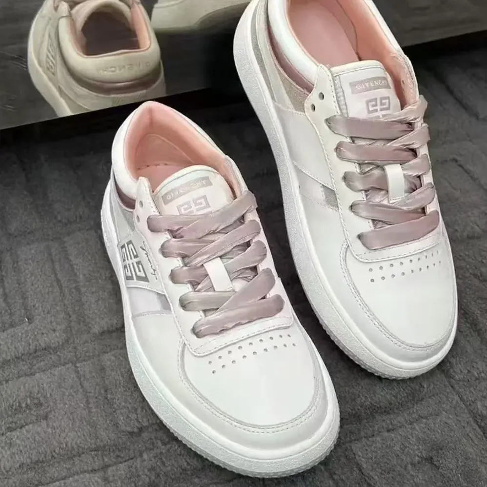 Givenchy G Move Sneakers in Mixed Leathers for Women in Pink
