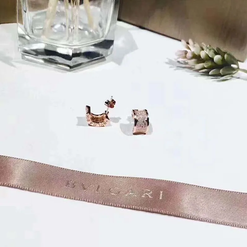 Bvlgari B.zero1 Earrings 18 KT Rose Gold Set Pave Diamonds for Women in Gold Bvlgari B.zero1 Earrings 18 KT Rose Gold Set Pave Diamonds for Women in Gold