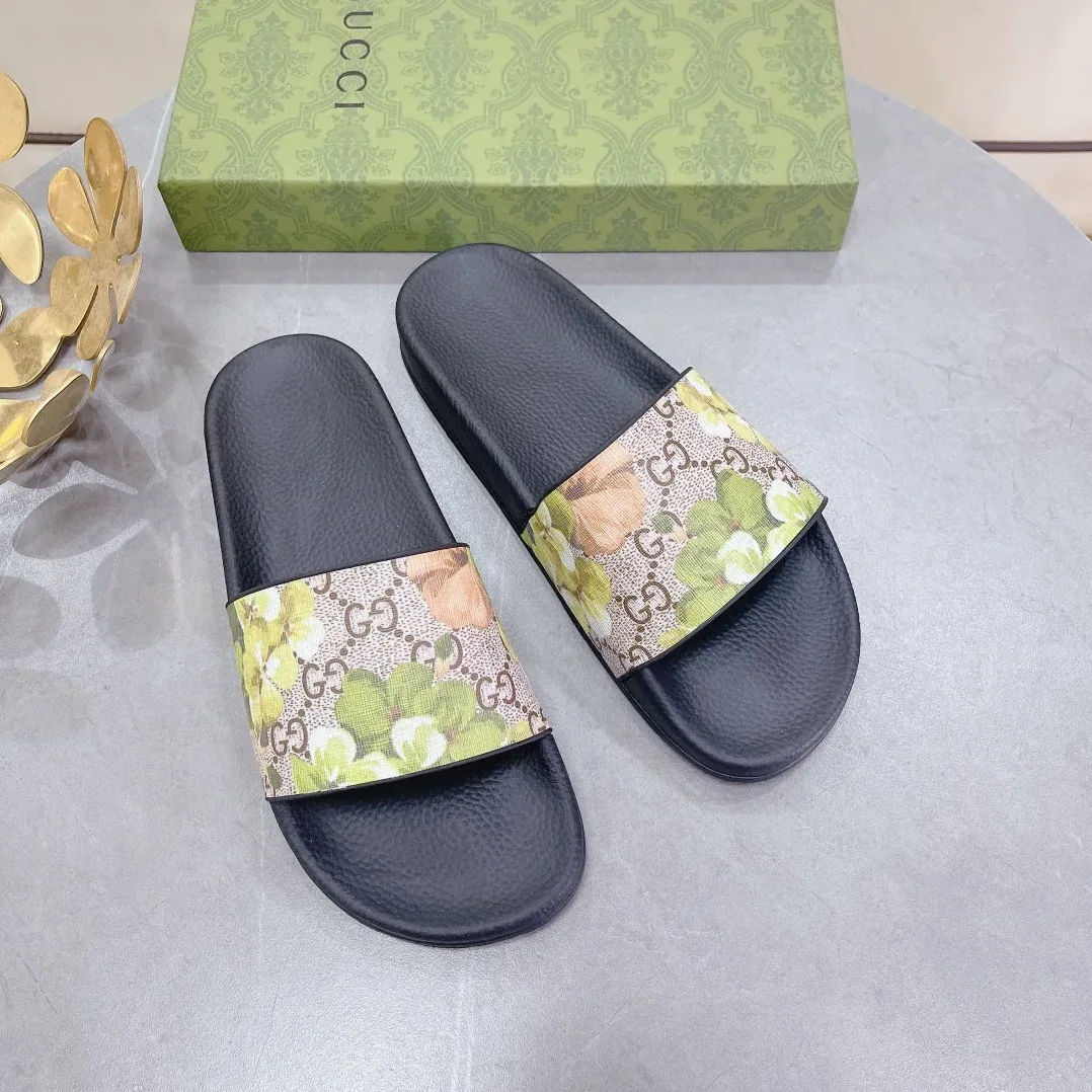 Gucci GG Pursuit Floral Slider Green for Women Gucci GG Pursuit Floral Slider Green for Women