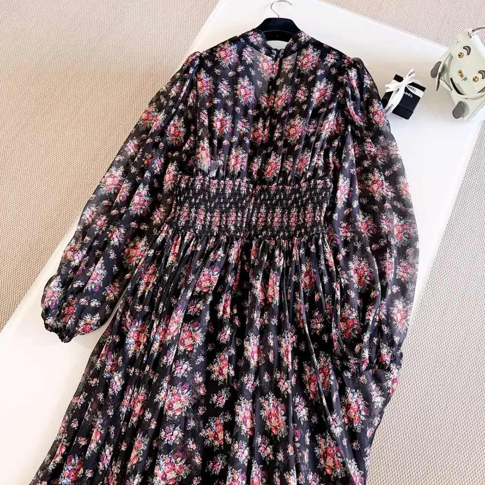 Dolce Gabbana D&G Small Flower Bouquets for Women in print Chiffon Dress Dolce Gabbana D&G Small Flower Bouquets for Women in print Chiffon Dress