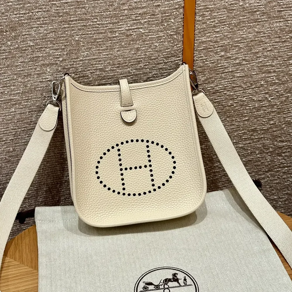 Hermes Evelyne 16 Amazone in Clemence Leather for Women in White/Silver