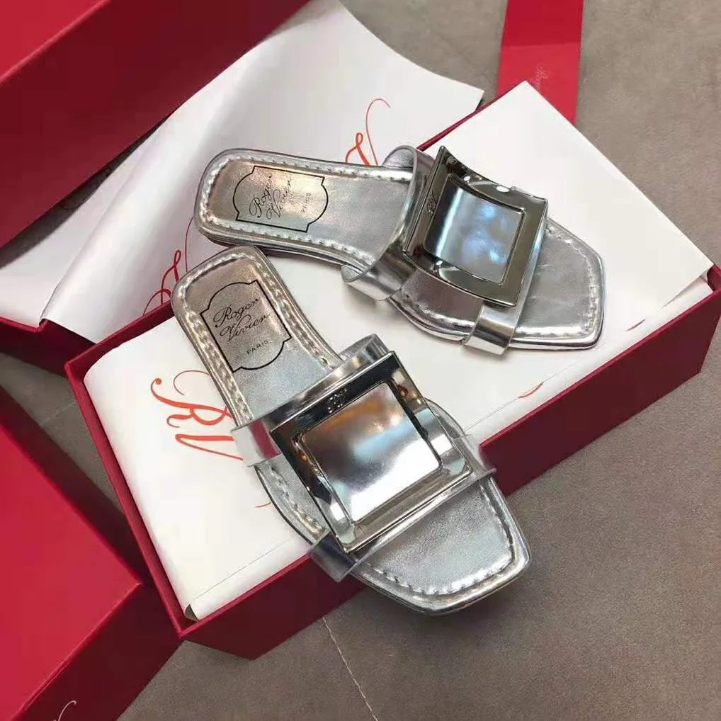 Roger Vivier Bikiviv' Mules Flat Sandals for Women in Silver Roger Vivier Bikiviv' Mules Flat Sandals for Women in Silver