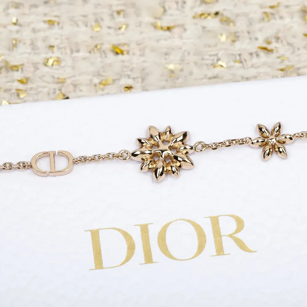 Dior Petit CD Lucky Baroque Earrings Gold for Women in Finish Metal Dior Petit CD Lucky Baroque Earrings Gold for Women in Finish Metal