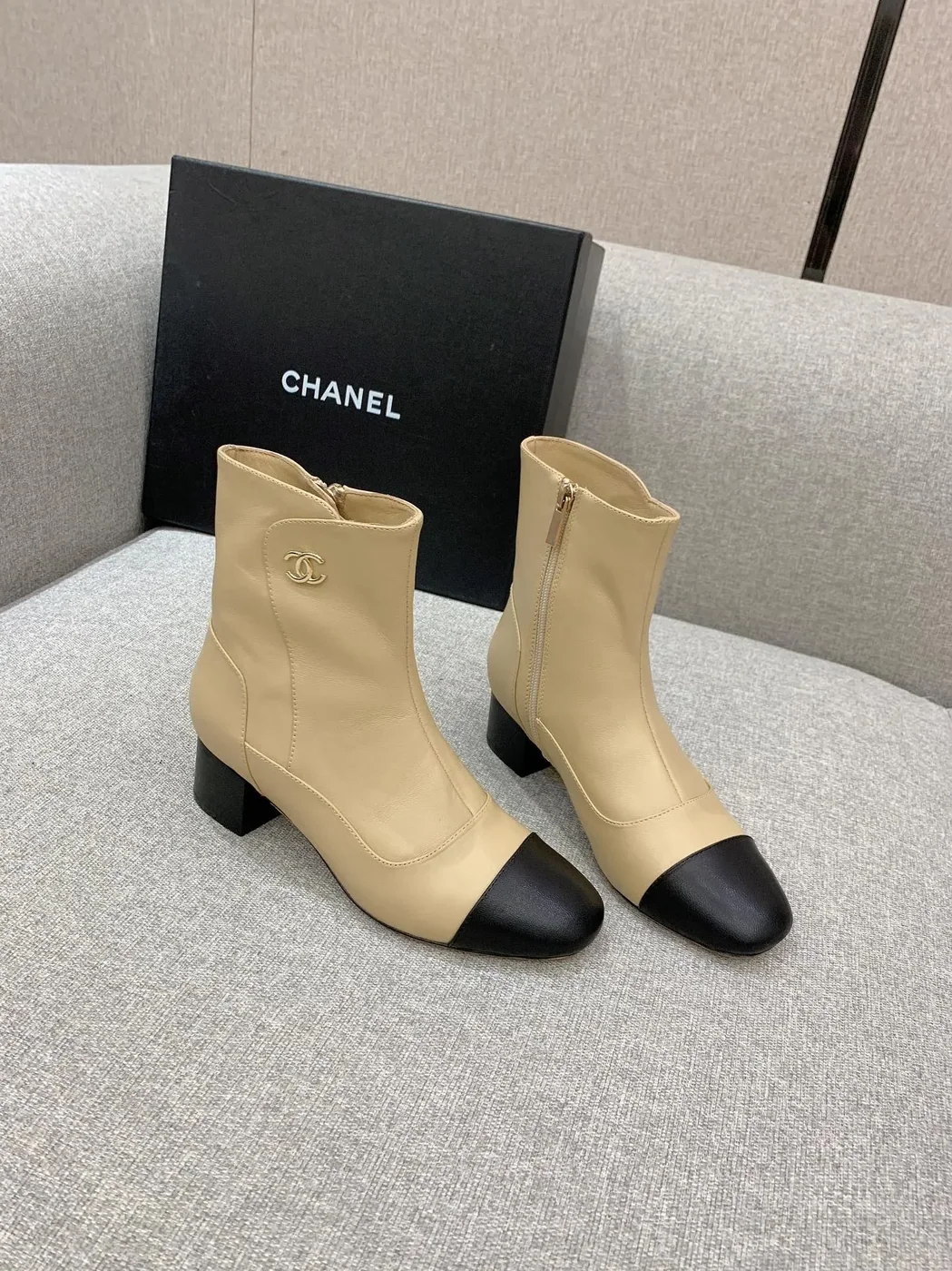 Chanel Ankle Boots White / Chanel Ankle Boots White /