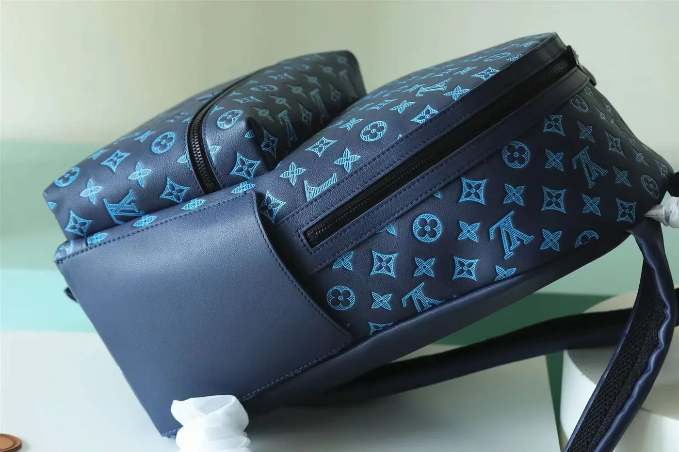 Louis Vuitton Discovery Backpack Blue /