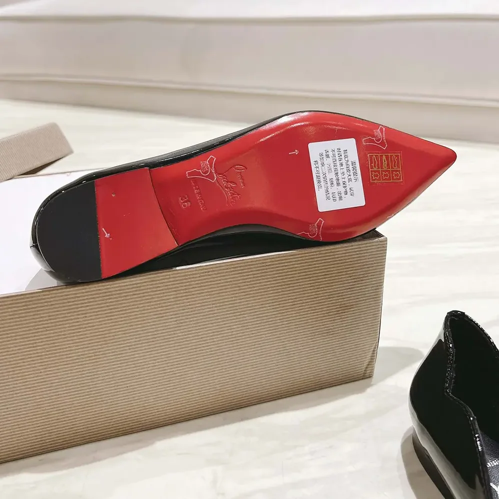 Christian Louboutin Hot Chickita Ballerinas Patent Calf Leather for Women in Black Christian Louboutin Hot Chickita Ballerinas Patent Calf Leather for Women in Black