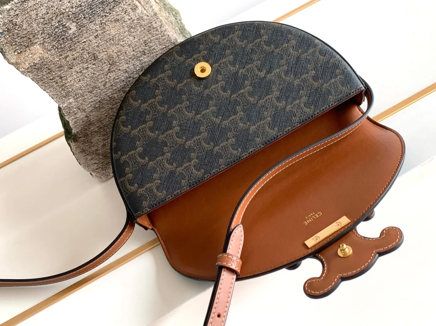 Celine Bucket In Trimophe Canvas Brown /
