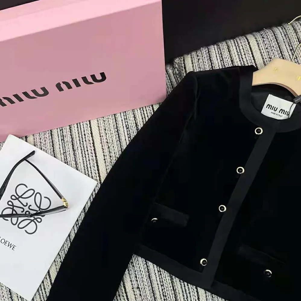 Miu Miu Velvet Single-Breasted Jacket with Miu Miu Logo label for Women in Black Miu Miu Velvet Single-Breasted Jacket with Miu Miu Logo label for Women in Black