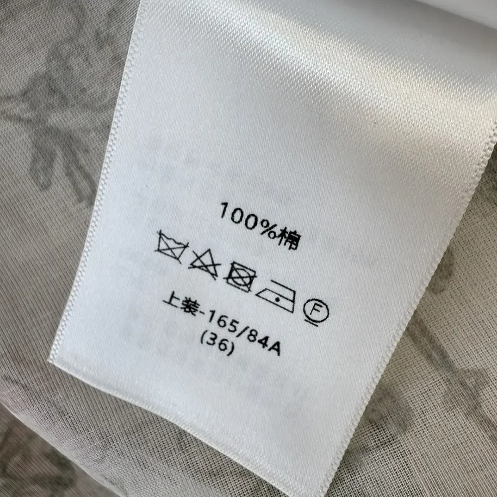 Dior Blouse White Cotton Muslin with Multicolor Rosier de Dior Motif for Women Dior Blouse White Cotton Muslin with Multicolor Rosier de Dior Motif for Women