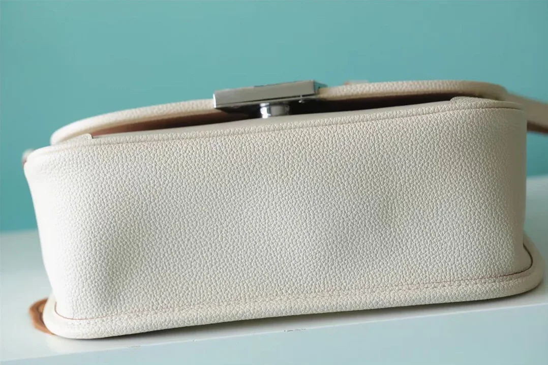 Louis Vuitton Buci Epi Quartz White Louis Vuitton Buci Epi Quartz White