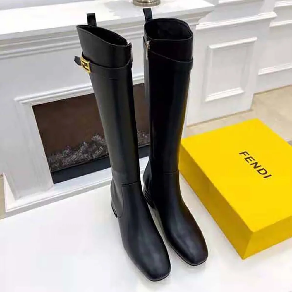 Fendi Boots Black in Calfskin Leather for Women