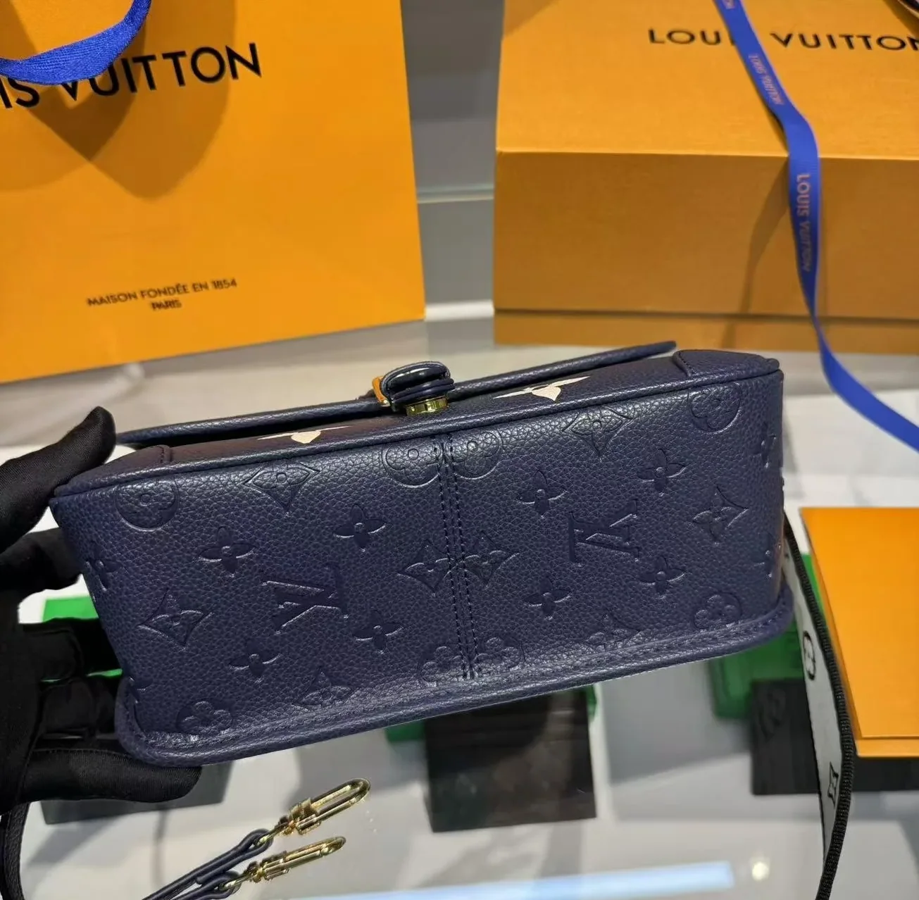 Louis Vuitton Diane Navy Blue 9.4 Inches/