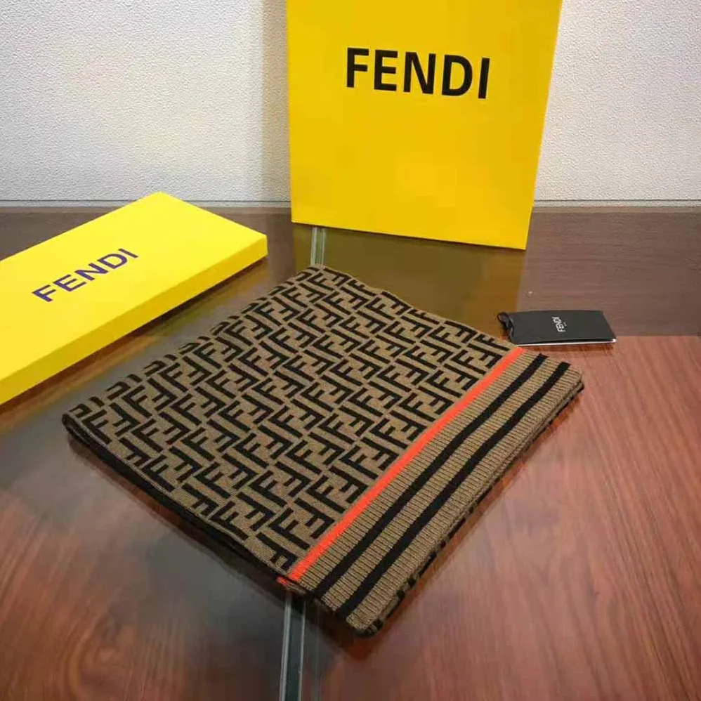 Fendi Brown Wool and Cashmere FF Scarf for Women Fendi Brown Wool and Cashmere FF Scarf for Women