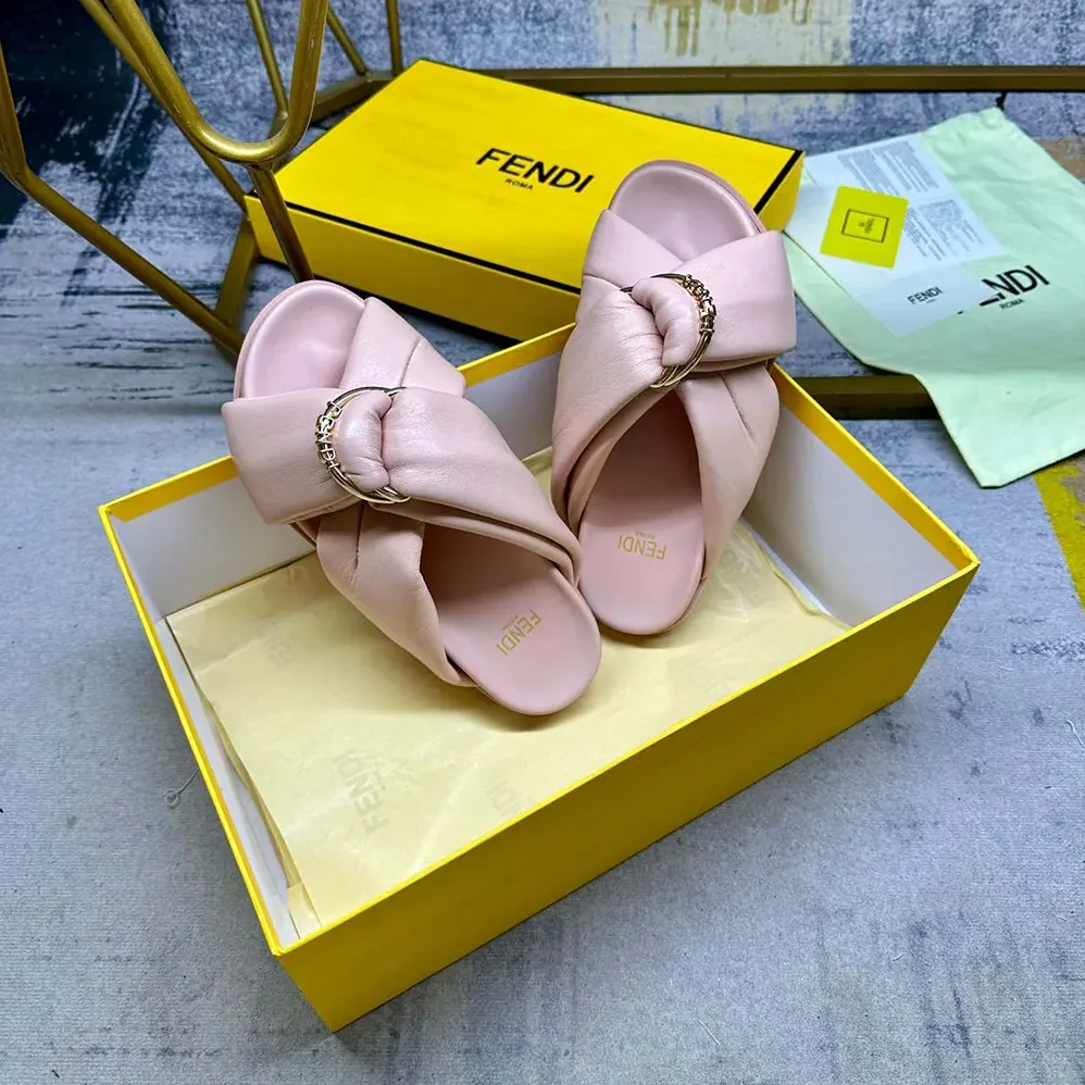 Fendi Feel Pink Leather Slides for Women