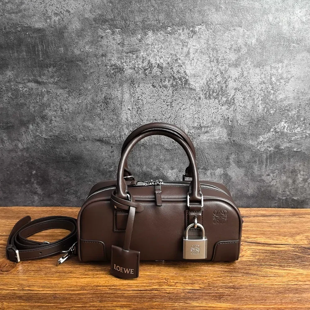 Loewe Amazona 23 Cropped Bag in Shiny Calfskin for Women in Squirrel Loewe Amazona 23 Cropped Bag in Shiny Calfskin for Women in Squirrel