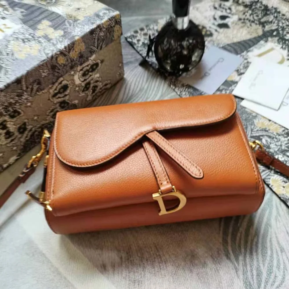 Dior Saddle Double Pouch Goatskin for Women in Brown Dior Saddle Double Pouch Goatskin for Women in Brown