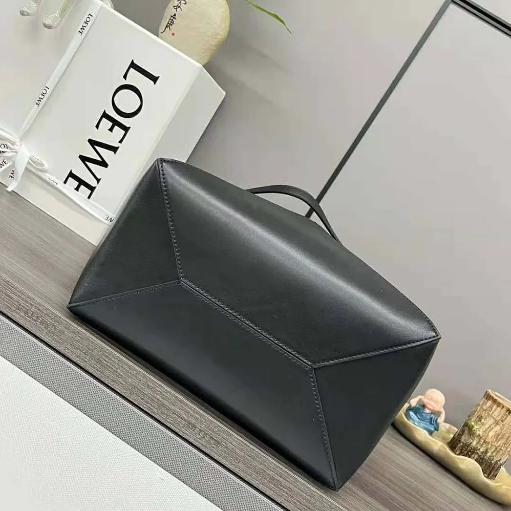 Loewe Puzzle Fold Tote in Shiny Calfskin for Unisex in Black Loewe Puzzle Fold Tote in Shiny Calfskin for Unisex in Black
