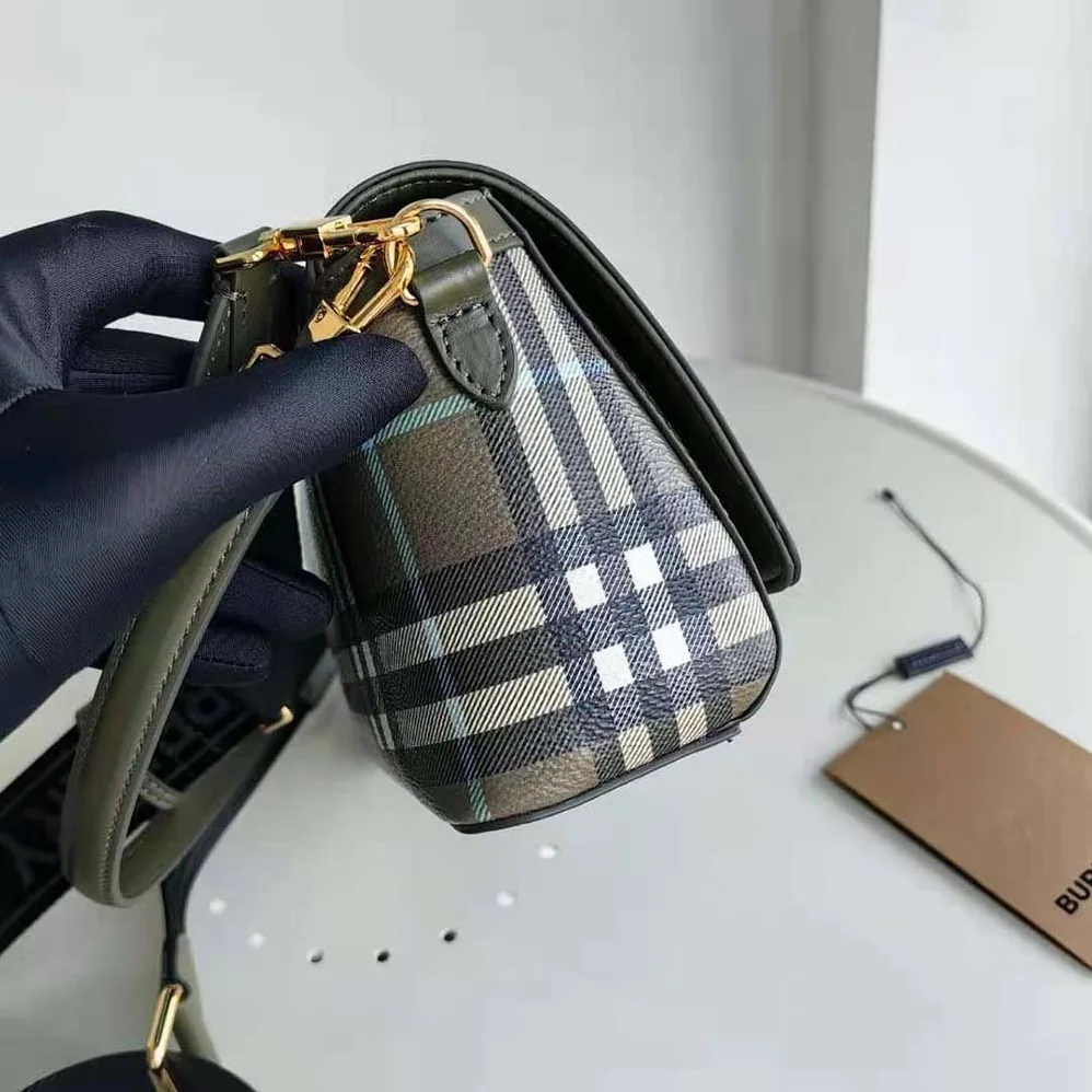 Burberry Top Handle Note Bag for Women in Green