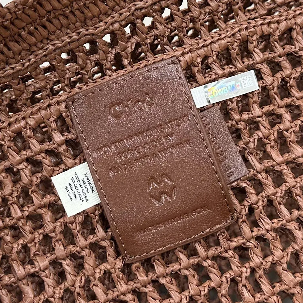 Chloe Summer Banana East-west Tote Bag in Raffia & Buffalo Leather for Women Chloe Summer Banana East-west Tote Bag in Raffia & Buffalo Leather for Women