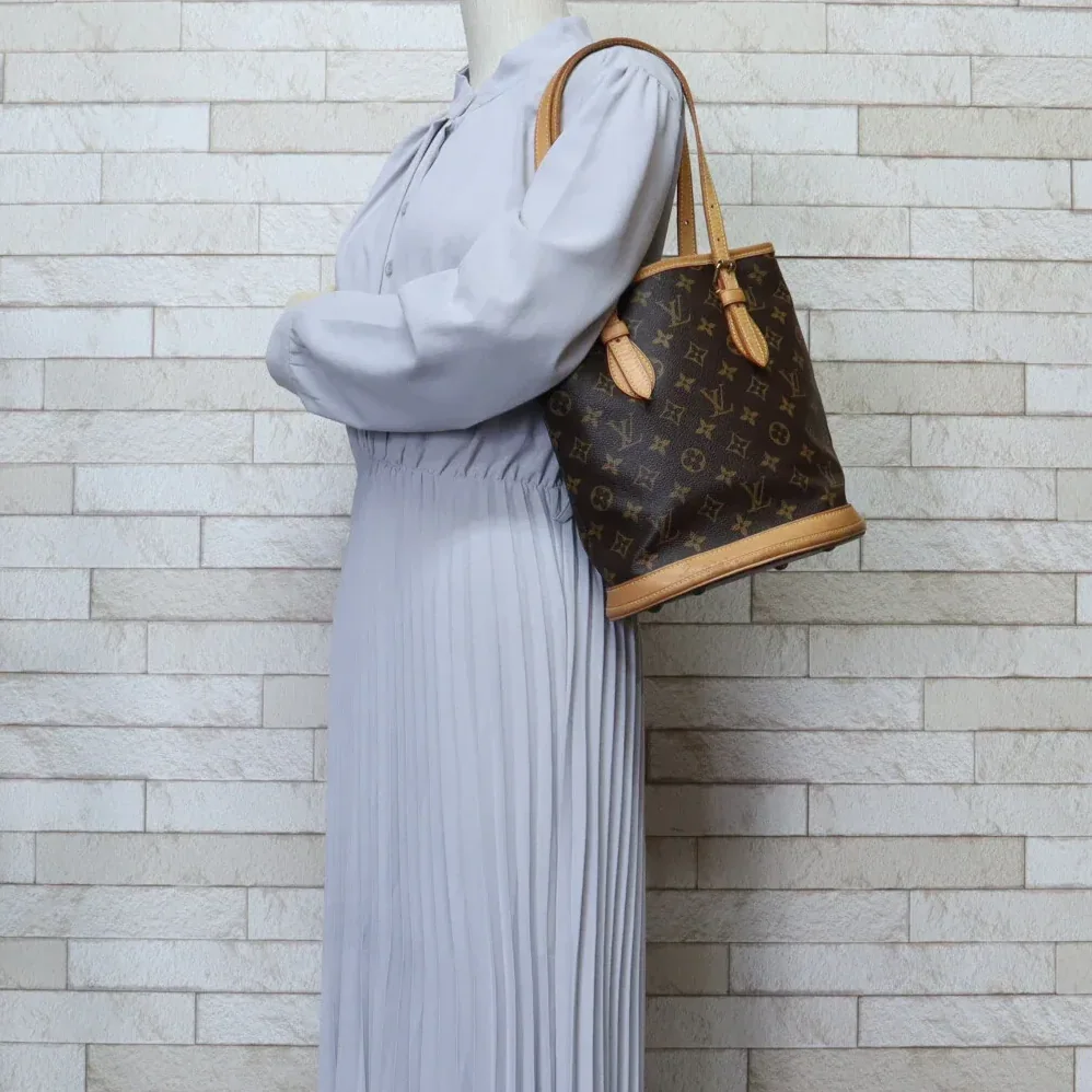 Louis Vuitton Petit Bucket Bag Monogram Canvas Louis Vuitton Petit Bucket Bag Monogram Canvas