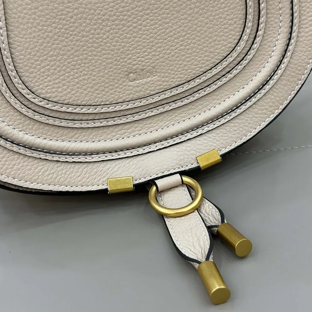 Chloe Marcie Saddle Bag is Crafted Leather for Women Chloe Marcie Saddle Bag is Crafted Leather for Women