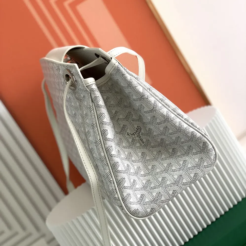 Goyard Rouette Souple Bag for Unisex in White Goyard Rouette Souple Bag for Unisex in White