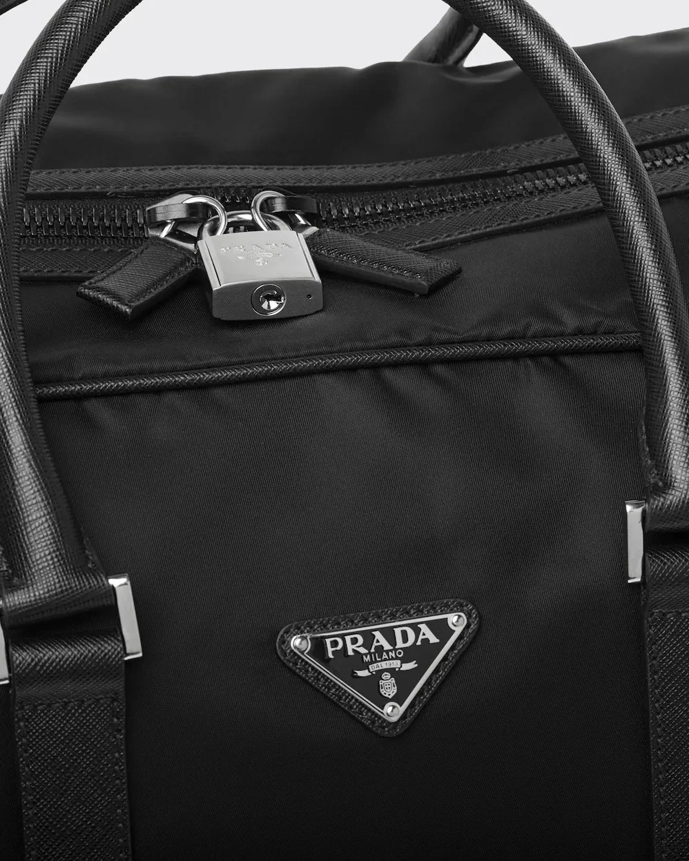 Prada Re-Nylon And Leather Duffle Bag / 2VC013_2DMH_F0002_V_SOO Prada Re-Nylon And Leather Duffle Bag / 2VC013_2DMH_F0002_V_SOO