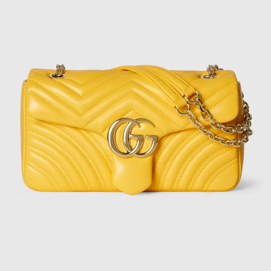 Gucci Marmont Medium Shoulder Bag in Yellow Gold Hardware Gucci Marmont Medium Shoulder Bag in Yellow Gold Hardware