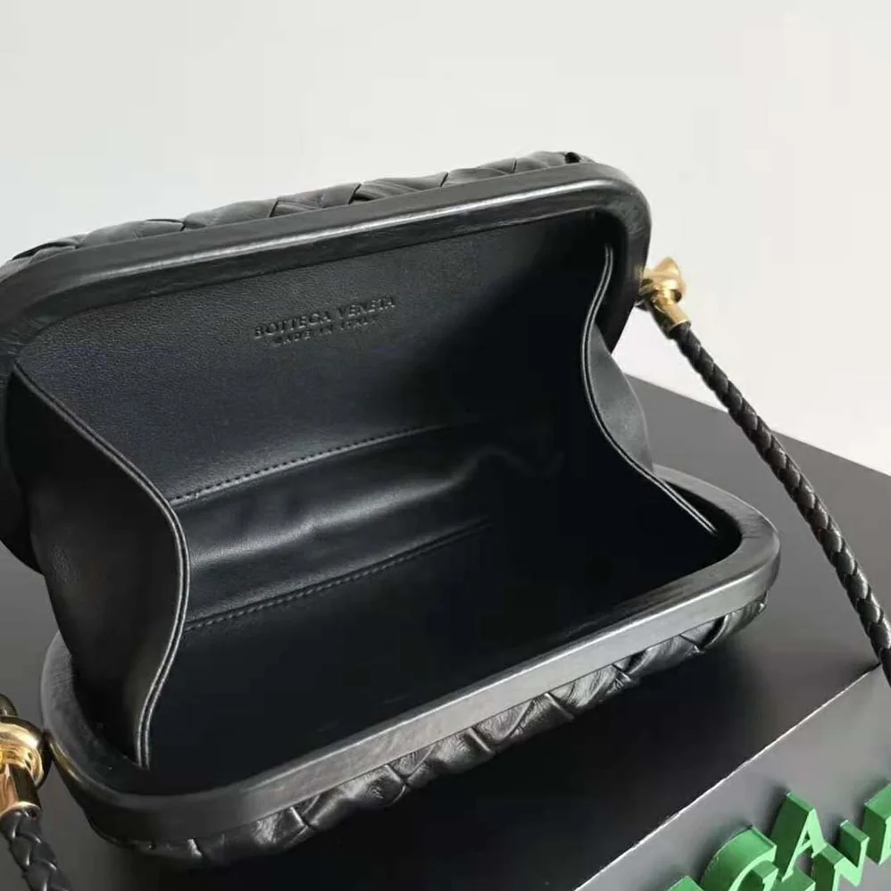 Bottega Veneta Knot Minaudiere On Strap for Women in Black Bottega Veneta Knot Minaudiere On Strap for Women in Black