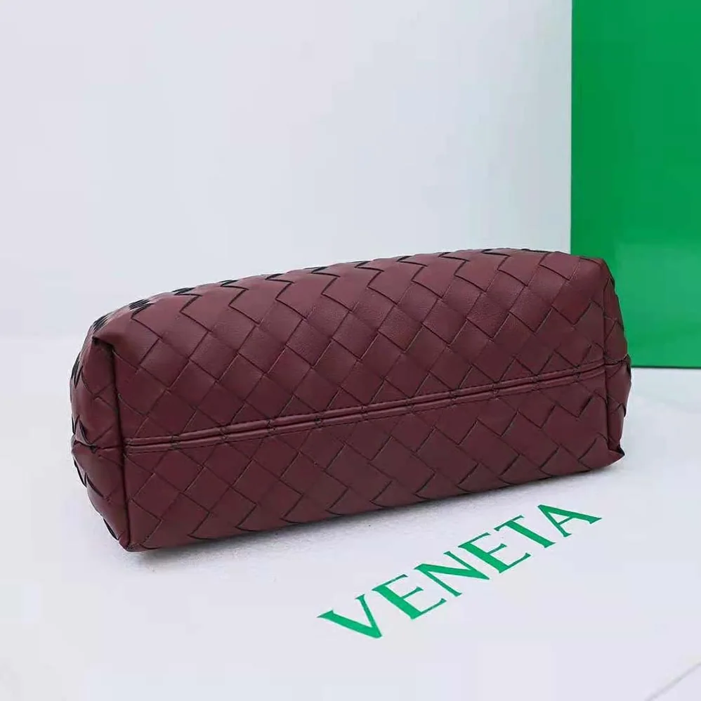 Bottega Veneta Small Andiamo in Lambskin Leather for Women in Maroon
