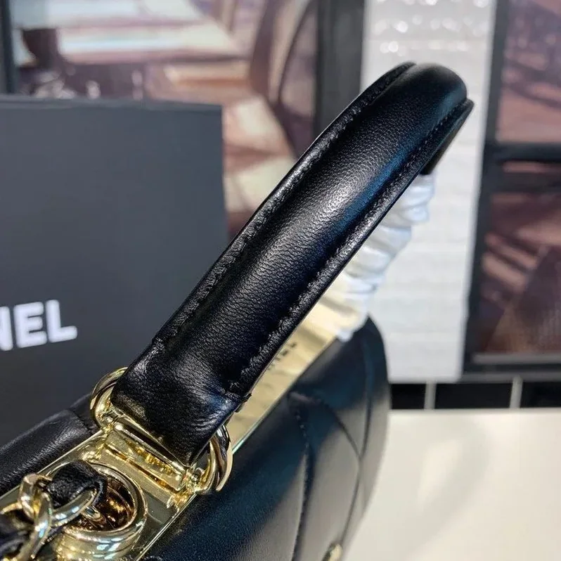 Chanel CC Shoulder Bag in Black Gold Hardware Chanel CC Shoulder Bag in Black Gold Hardware