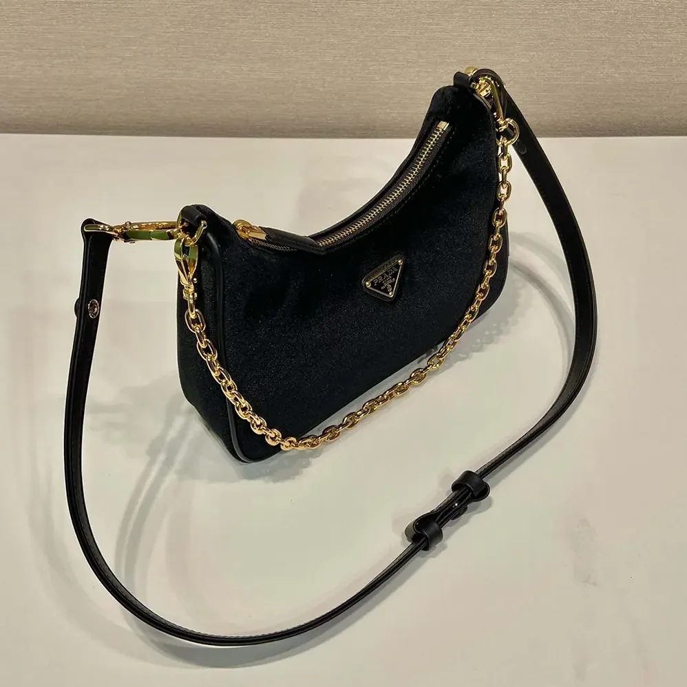Prada Re-Edition Velvet Mini-bag for Women in Black