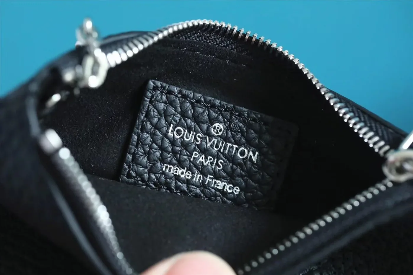 Louis Vuitton Key Pouch Mahina Black Louis Vuitton Key Pouch Mahina Black