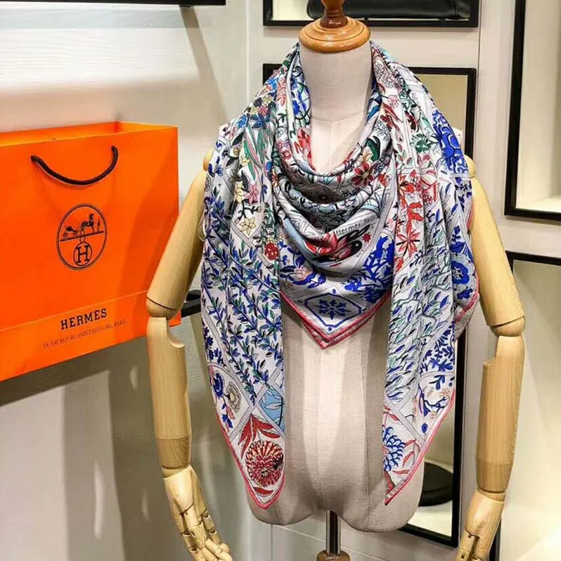 Hermes Fleurs De Giverny Scarf 90 for Women