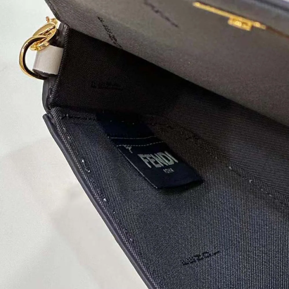 Fendi Fendigraphy Phone Pouch White Leather Wallet for Women Fendi Fendigraphy Phone Pouch White Leather Wallet for Women