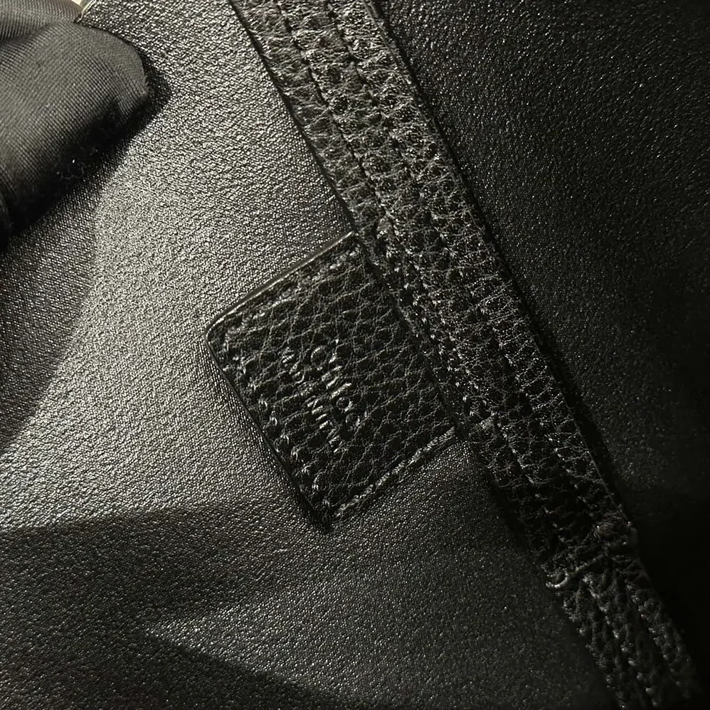 Chloe Large Chloé Spin Tote Bag in Grained Leather for Women in Black Chloe Large Chloé Spin Tote Bag in Grained Leather for Women in Black
