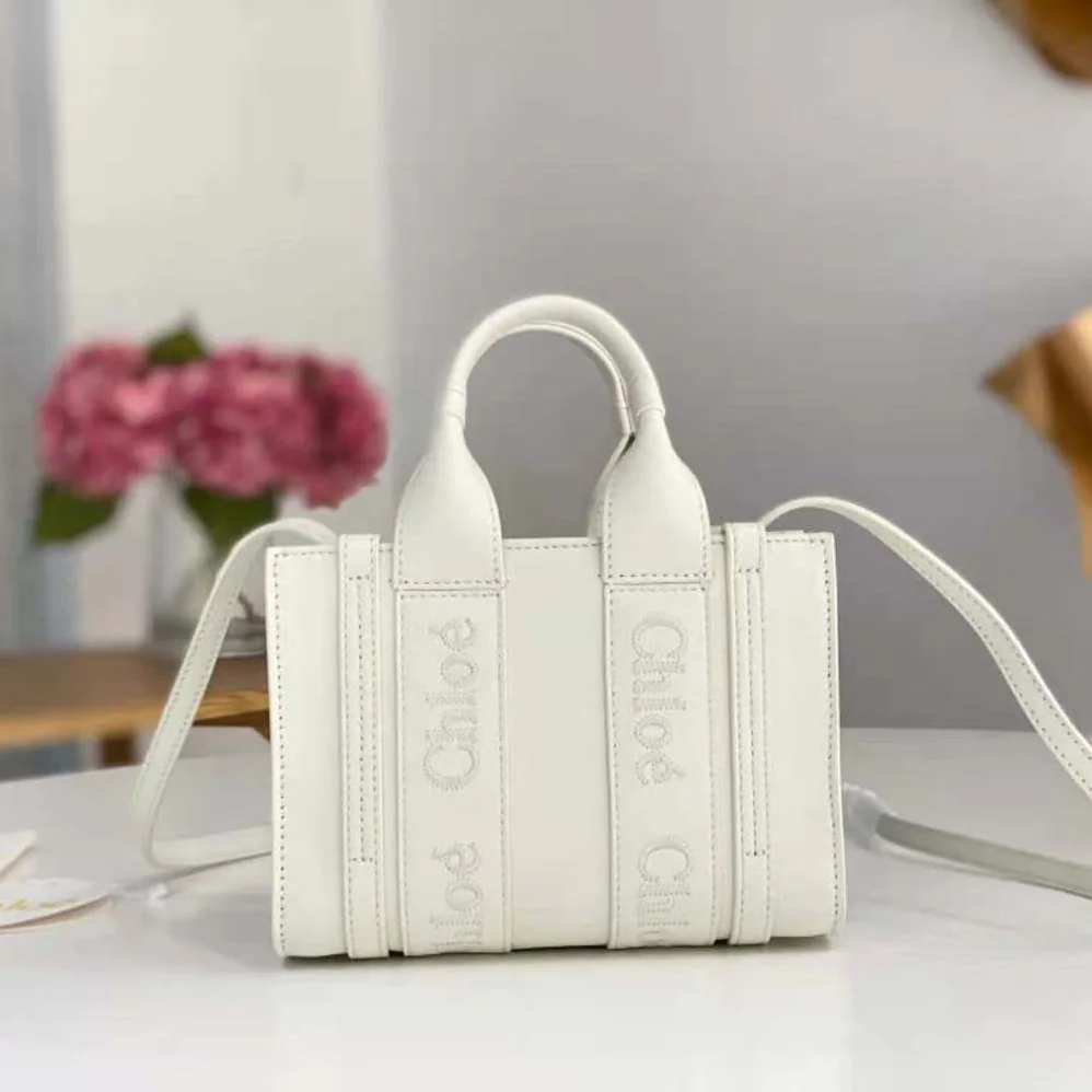 Chloe Small Woody Tote Bag with Embroidered Chloé Logo for Women in White
