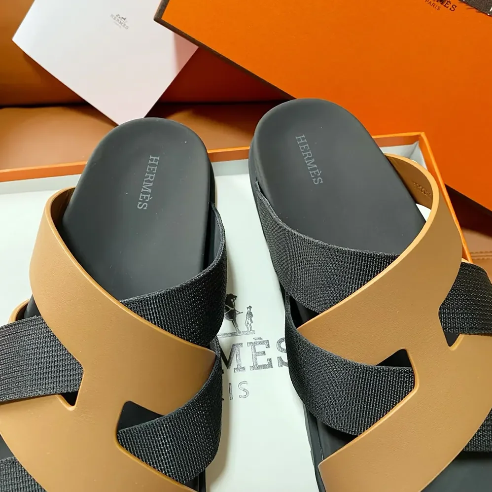 Hermes Kazimir Sandal for Unisex in Brown/Black Hermes Kazimir Sandal for Unisex in Brown/Black