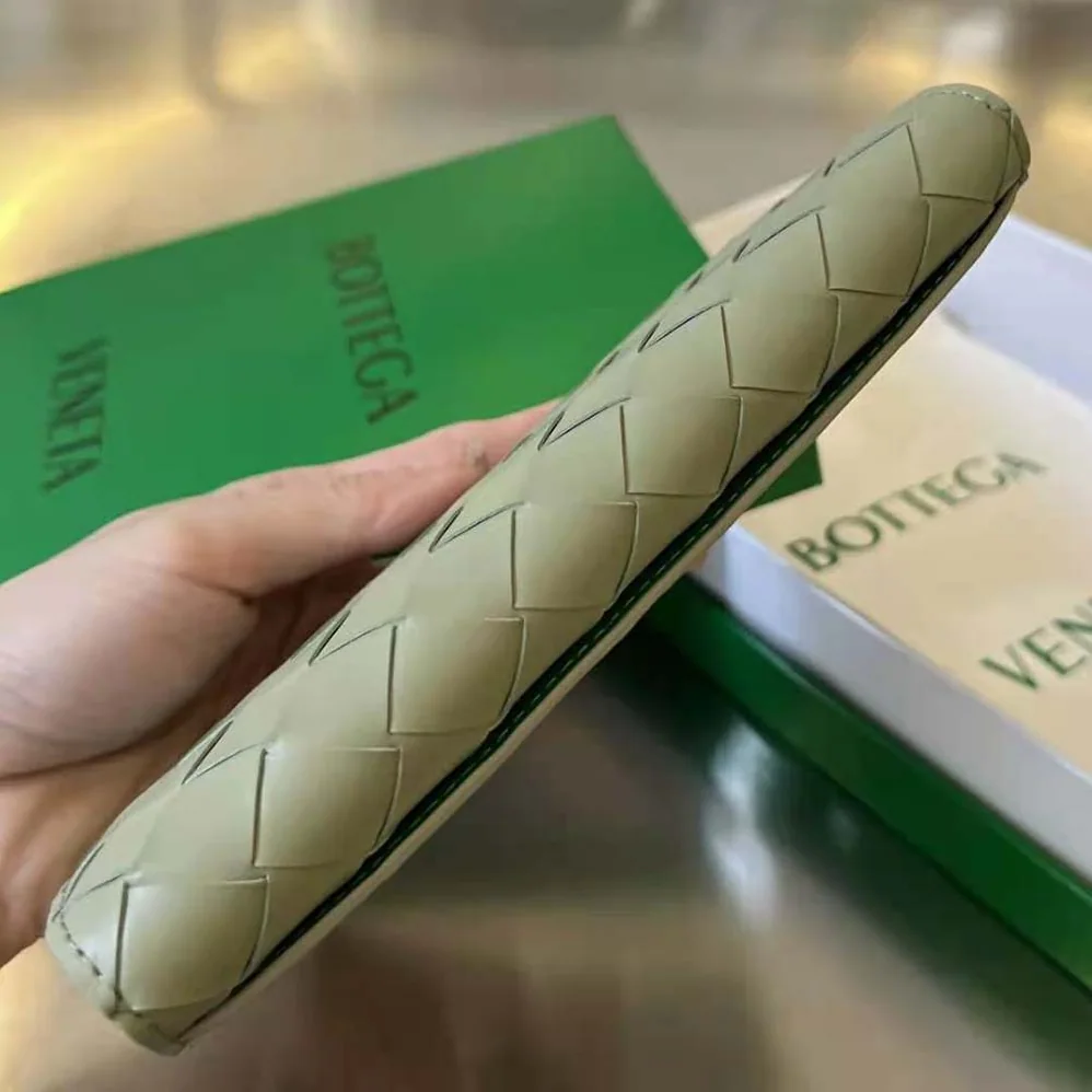 Bottega Veneta Long Intrecciato Wallet for Unisex in Green
