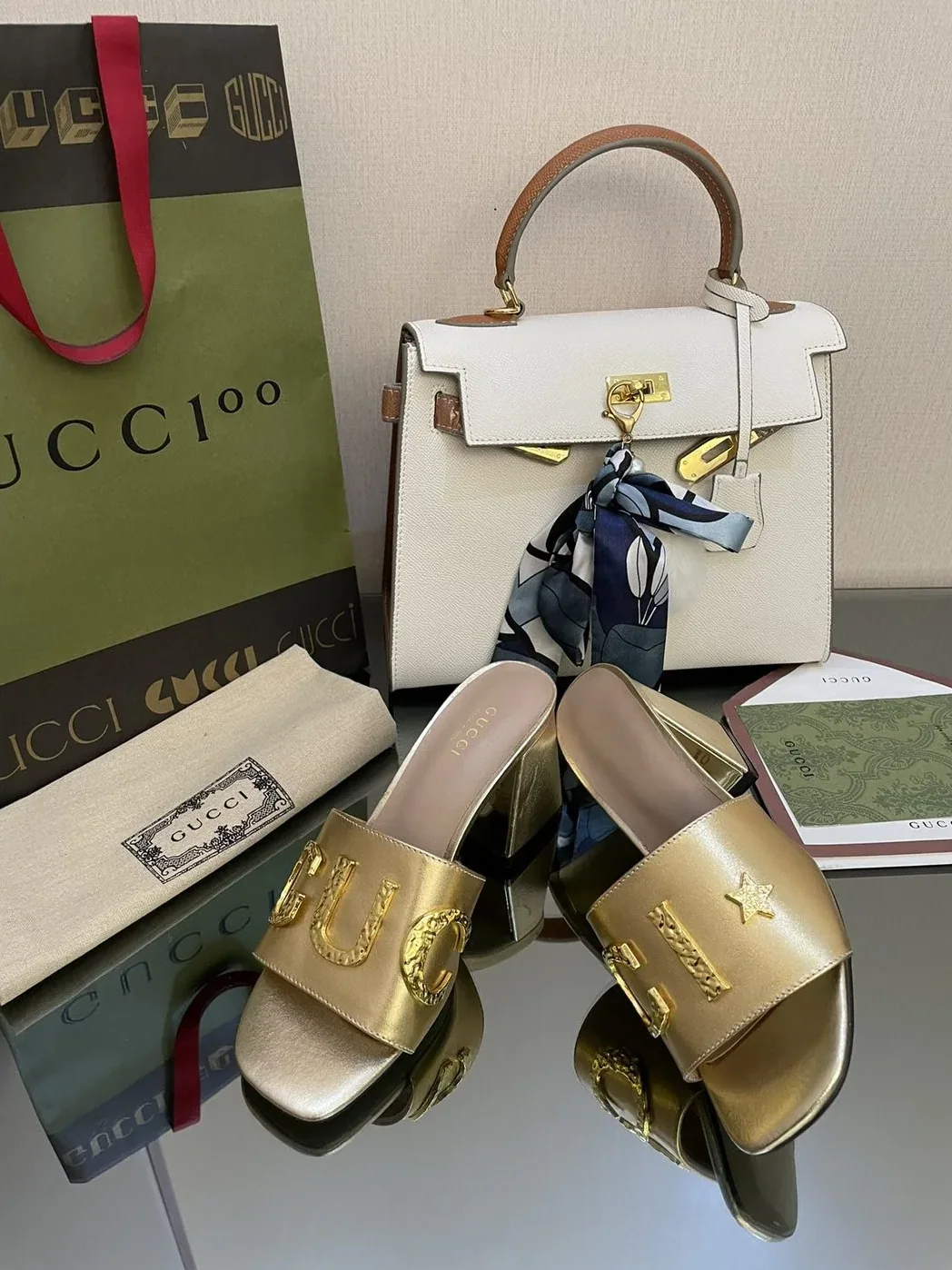 Gucci ‘Gucci' Slide Sandal Gold for Women Gucci ‘Gucci' Slide Sandal Gold for Women