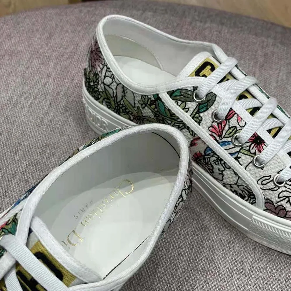 Dior Walk N Dior Sneaker White Multicolor D for Women in Constellation Embroidered Cotton Dior Walk N Dior Sneaker White Multicolor D for Women in Constellation Embroidered Cotton
