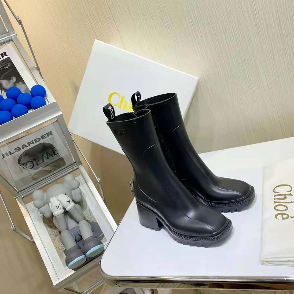 Chloe Betty Rain Boot in PVC for Women in Black Chloe Betty Rain Boot in PVC for Women in Black