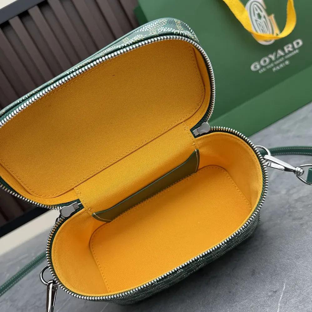 Goyard Muse Mini Vanity for Unisex in Green Goyard Muse Mini Vanity for Unisex in Green