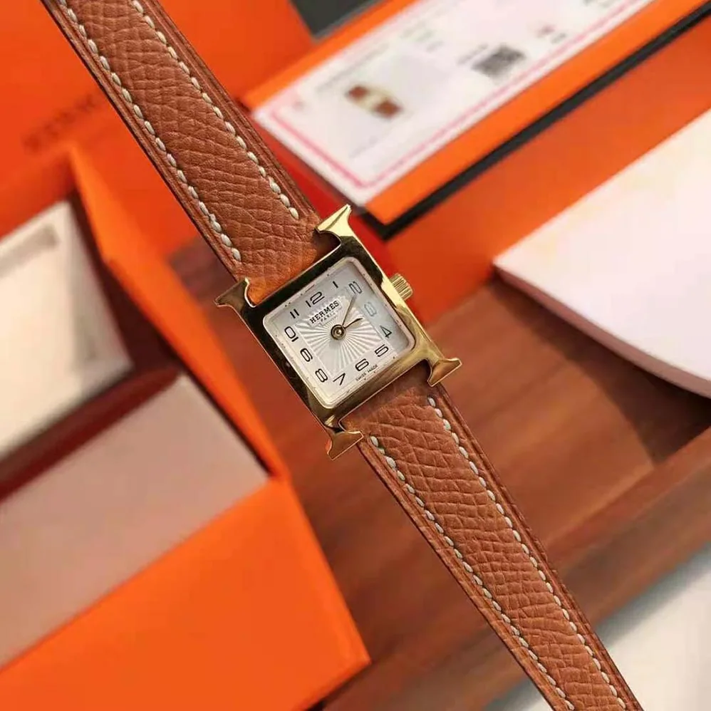 Hermes Heure H Watch Small Model Quartz Movement 25 mm in Yellow Gold-Plated Steel for Women in Brown Hermes Heure H Watch Small Model Quartz Movement 25 mm in Yellow Gold-Plated Steel for Women in Brown