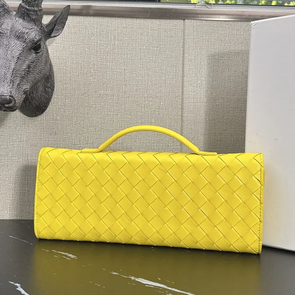Bottega Veneta Andiamo Clutch in Intrecciato Leather for Women in Yellow Bottega Veneta Andiamo Clutch in Intrecciato Leather for Women in Yellow