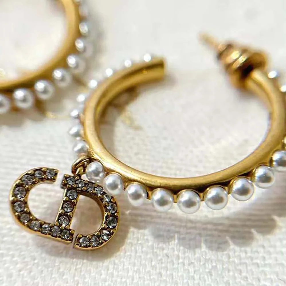 Dior 30 Montaigne Earrings Antique Gold for Women in Finish Metal