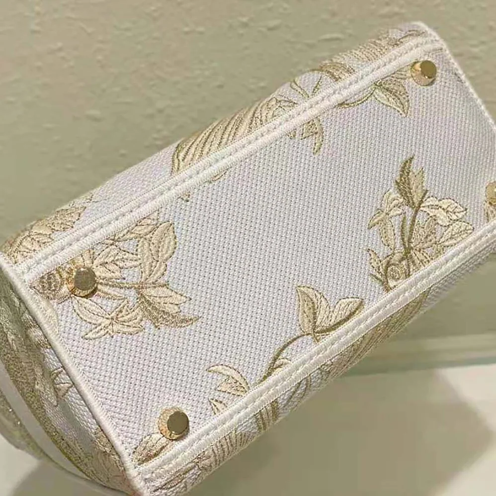 Dior Medium Lady D-lite Bag Dior Jardin D'Hiver Embroidery with Gold for Women in Tone Metallic Thread Dior Medium Lady D-lite Bag Dior Jardin D'Hiver Embroidery with Gold for Women in Tone Metallic Thread