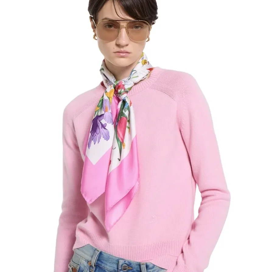 Gucci Printed Silk Twill Carre Scarf Pink Gucci Printed Silk Twill Carre Scarf Pink