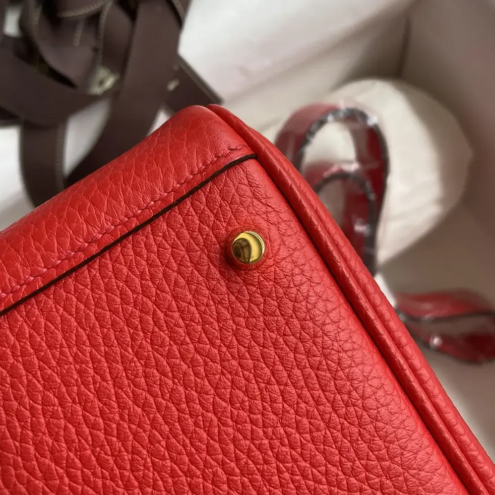 Hermes Lindy Mini 19 in Clemence Leather for Women in Red/Gold