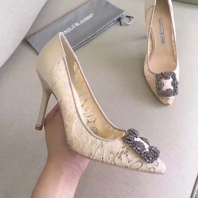 Manolo Blahnik Hangisi Lace Lace Jewel Buckled Pumps Shoes for Women in Sandy Manolo Blahnik Hangisi Lace Lace Jewel Buckled Pumps Shoes for Women in Sandy